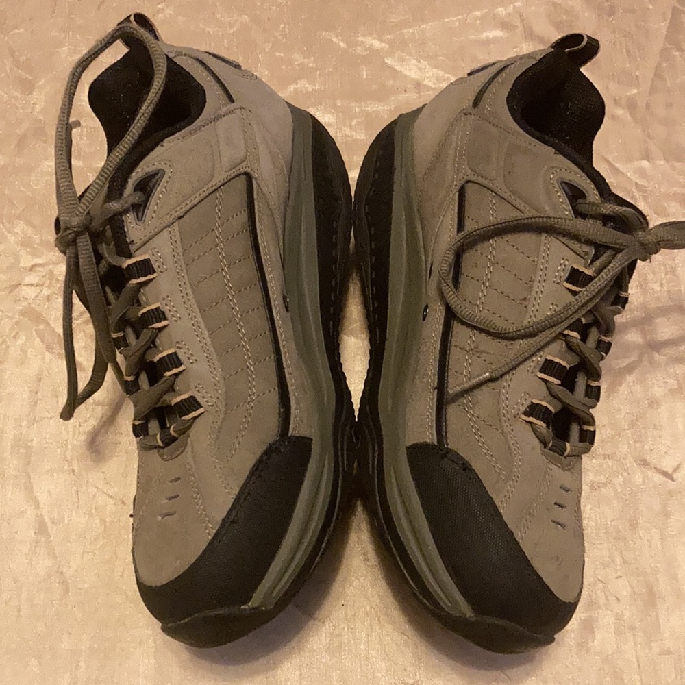 Skechers Shape-ups Gray Lace Up Sneakers - Picture 3 of 8